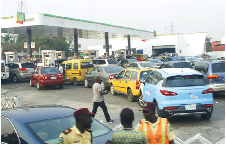 Confusion as FG denies petrol price hike, marketers seek deregulation