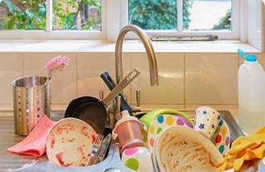 Soaking dishes in sink overnight breeds harmful bacteria, researchers warn