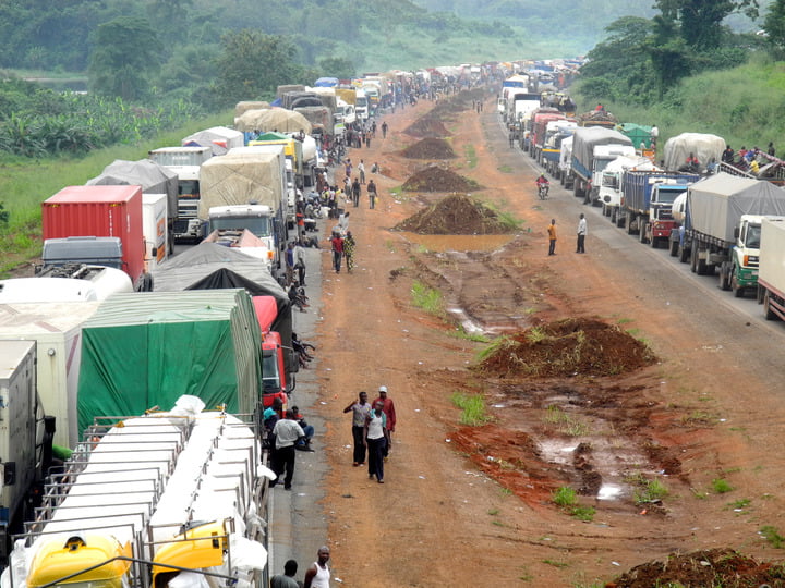Motorists, residents raise alarm over risks posed by petroleum tankers on Calabar highway