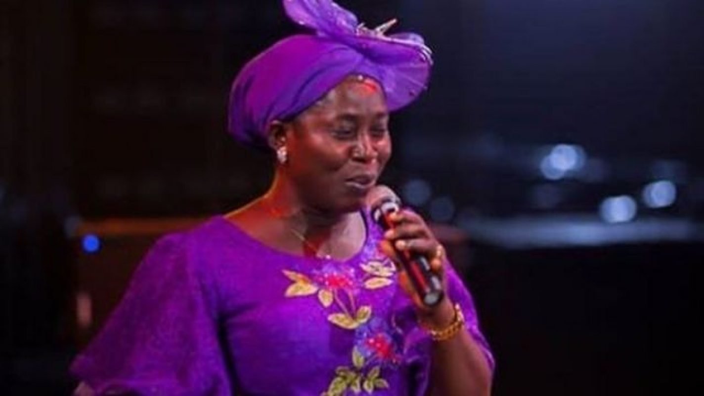 Tears as late gospel singer Osinachiâ€™s body arrives Abia for burial