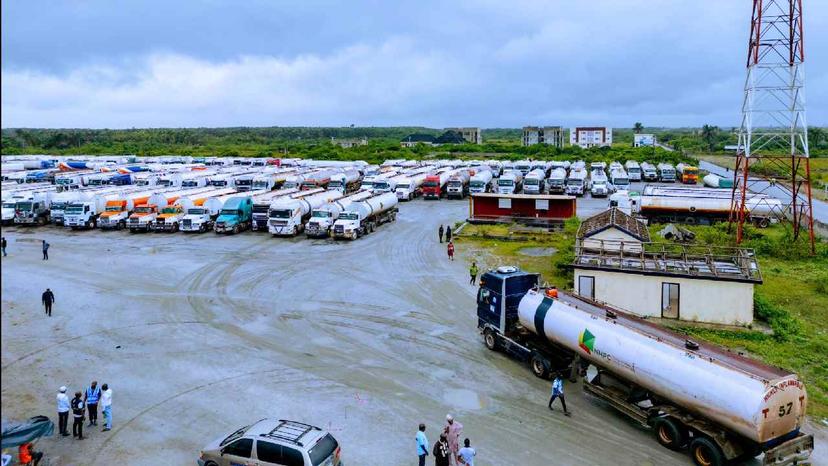 Nigerian govt to earn N796bn yearly from 5% petrol surcharge