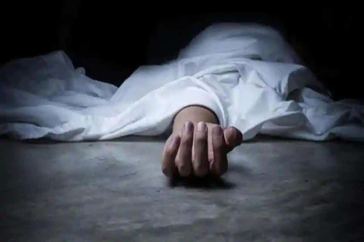 DPO Slumps, Dies In Office