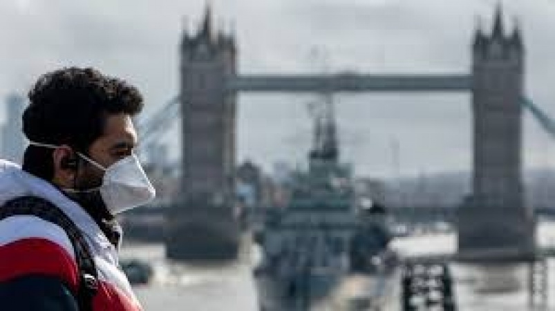 Coronavirus: US extends travel ban to UK, Ireland