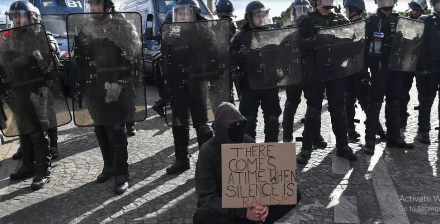 France vows â€˜zero toleranceâ€™ of police racism after wave of protests