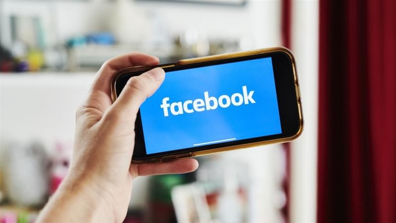 Facebook fights back in Australia with threat to ban news sharing