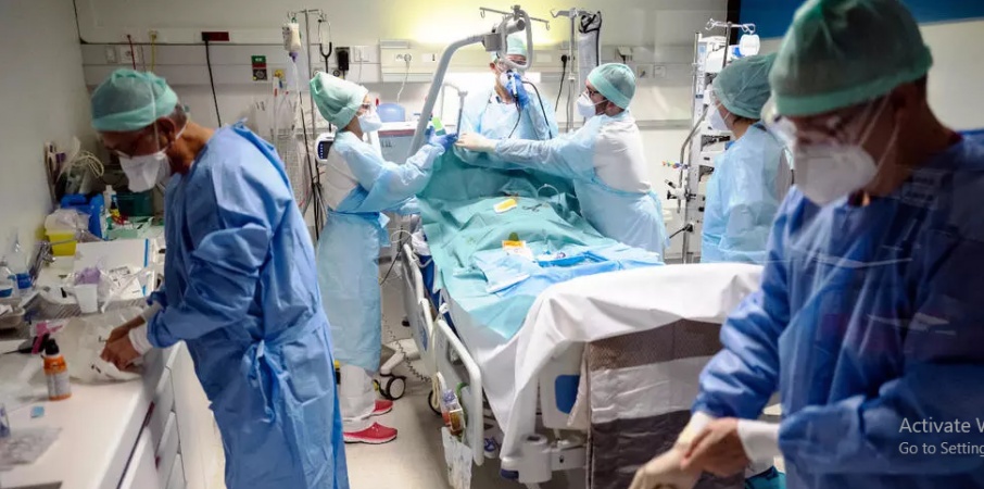 France tops 2 million Covid-19 cases
