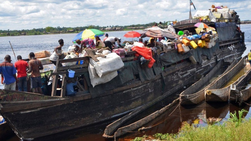 Congo River: At least 60 drowned after boat capsizes