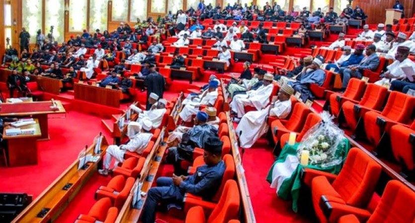  Angry APC senators declare Buhariâ€™s government incompetent