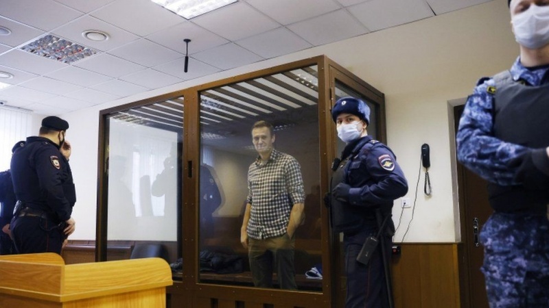 Alexei Navalny: US imposes sanctions on Russians
