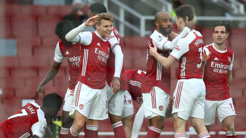 Arsenal 2-1 Tottenham recap: Lamela sent off after Lacazette scores winner