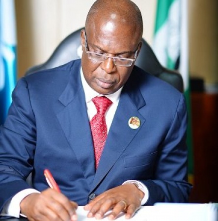 Full deregulation of petrol price coming, says Fed Govt