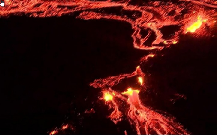 Icelandic volcano erupts near Reykjavik
