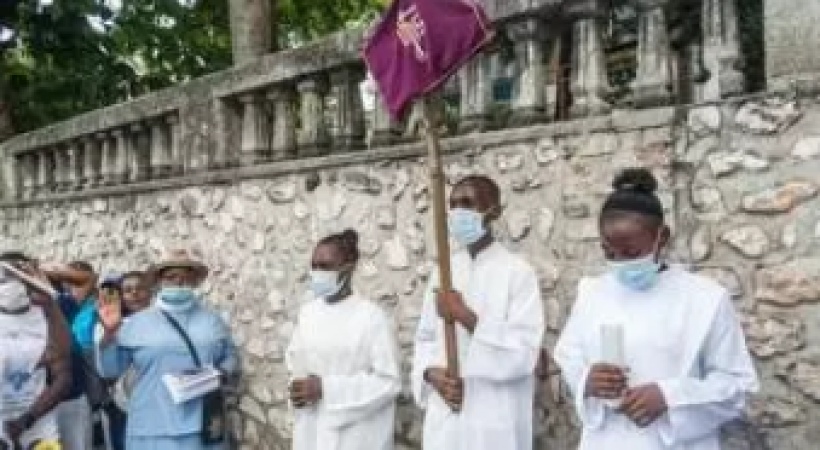 Kidnapped Catholic clergy, including French citizens, held for $1 million ransom in Haiti