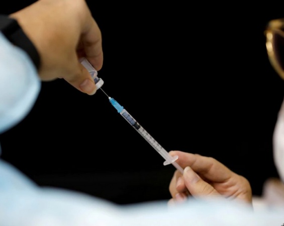 Israel sees drop in Pfizer vaccine protection against infections