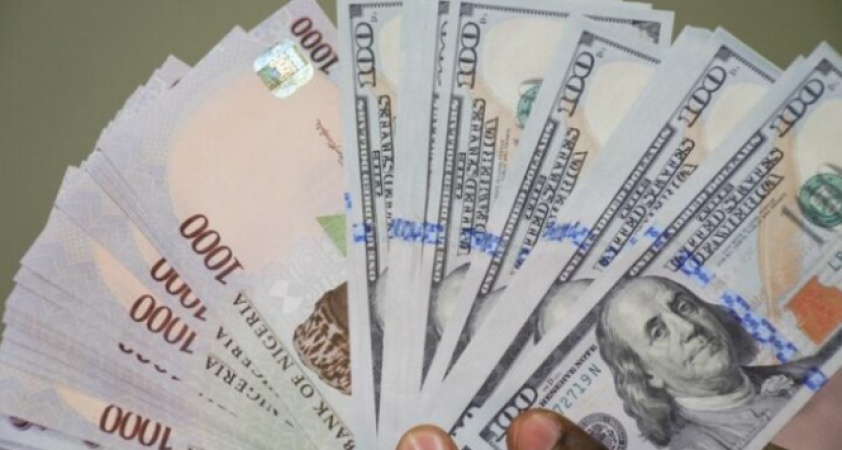 Naira drops to N570/$1 at parallel market amid high FX demand