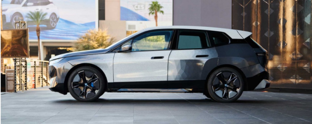 BMW unveils chameleon-like car that can change colors