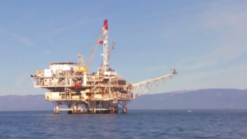 Oil vessel explodes off Nigeria coast