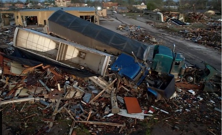 Deadly Mississippi tornado brings devastation to US state