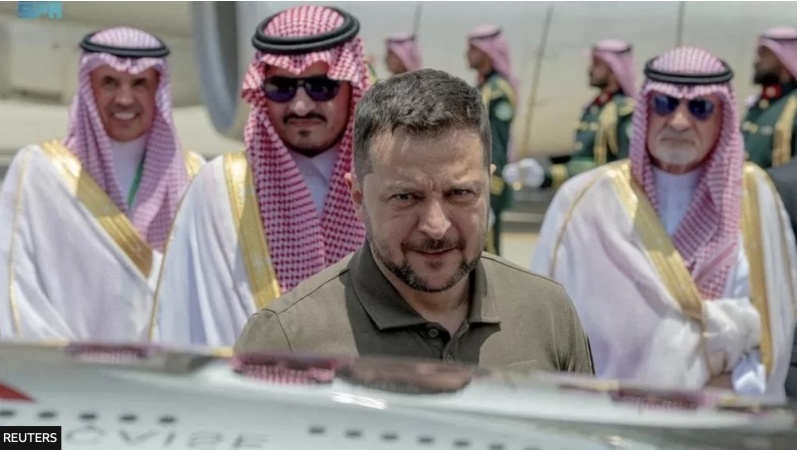 G7 summit: Zelensky accuses some Arab leaders of 'blind eye' to war ahead of Japan trip