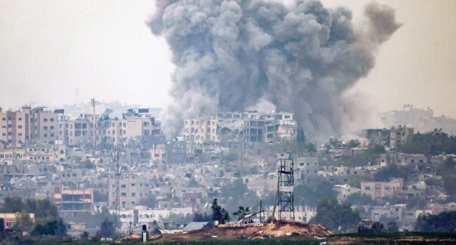Israel â€˜Cuts Internet, Communicationsâ€™ Across Gaza, Says Hamas
