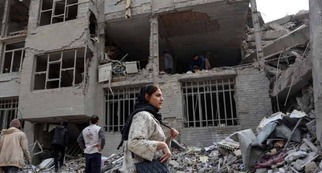 Middle-East War Escalates As Fresh Strikes Hit Iran, Gulf States