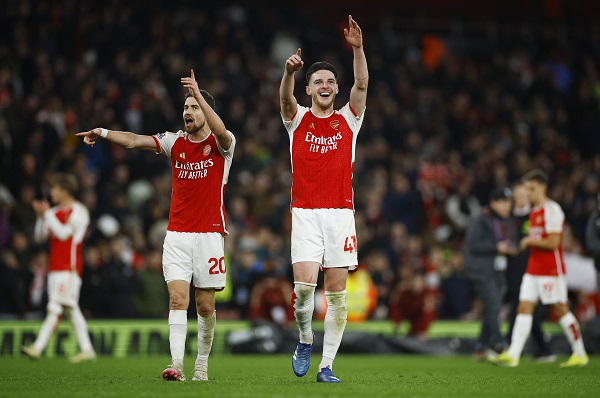 EPL: Arsenal beat Liverpool to close gap at the top