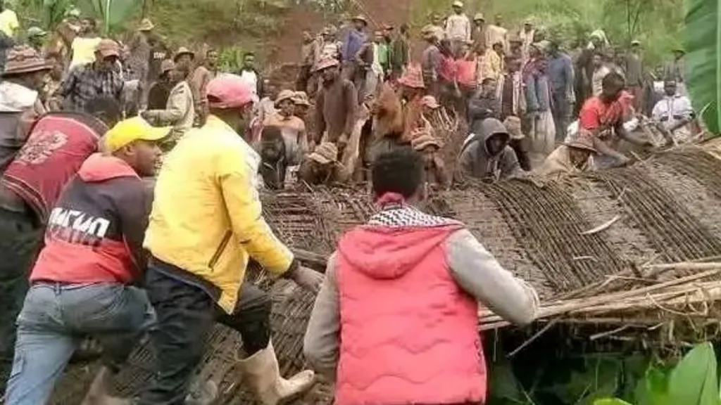 Death toll from Ethiopia floods and landslides rises to more than 100