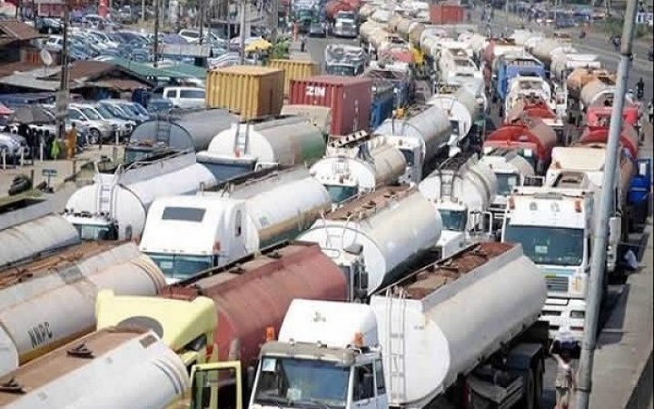 Lagos govt, NPA to truck owners: quit Apapa