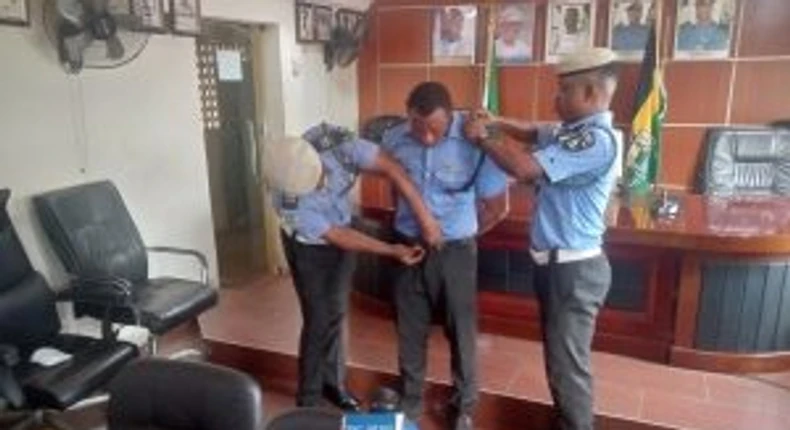 Police dismiss Sergeant over ₦"Ž98,000 extortion
