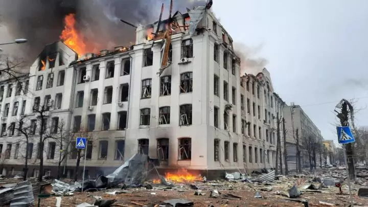 Russian airborne troops land in Ukraine’s second city Kharkiv, Kherson surrounded